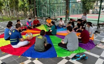 💖據點小故事-【🌞 鐵店公園驚喜：五彩氣球傘下的歡笑聲 🌈】💖